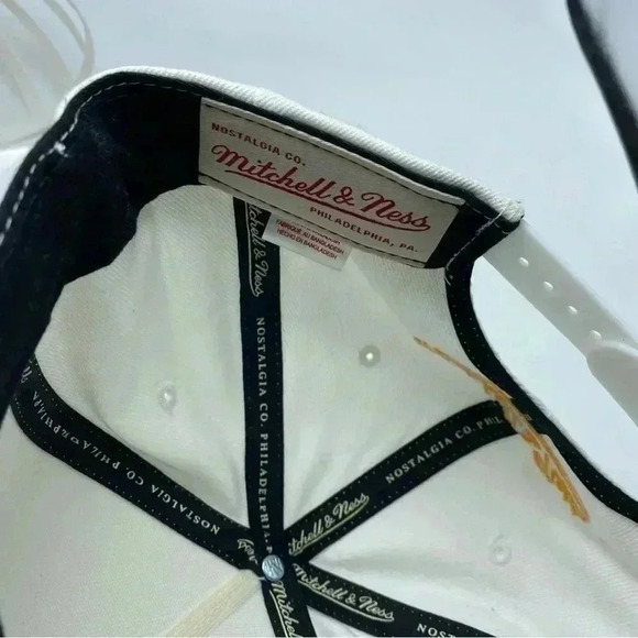 The Los Angeles Lakers Mitchell & Ness baseball hat NBA basketball SnapB… - Picture 3 of 6